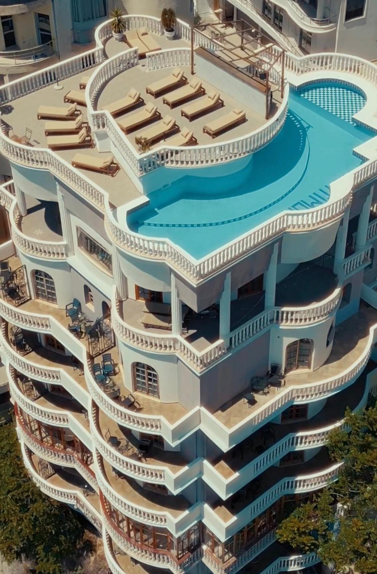 Monte Cristo - Rooftop Pool 4* Saranda