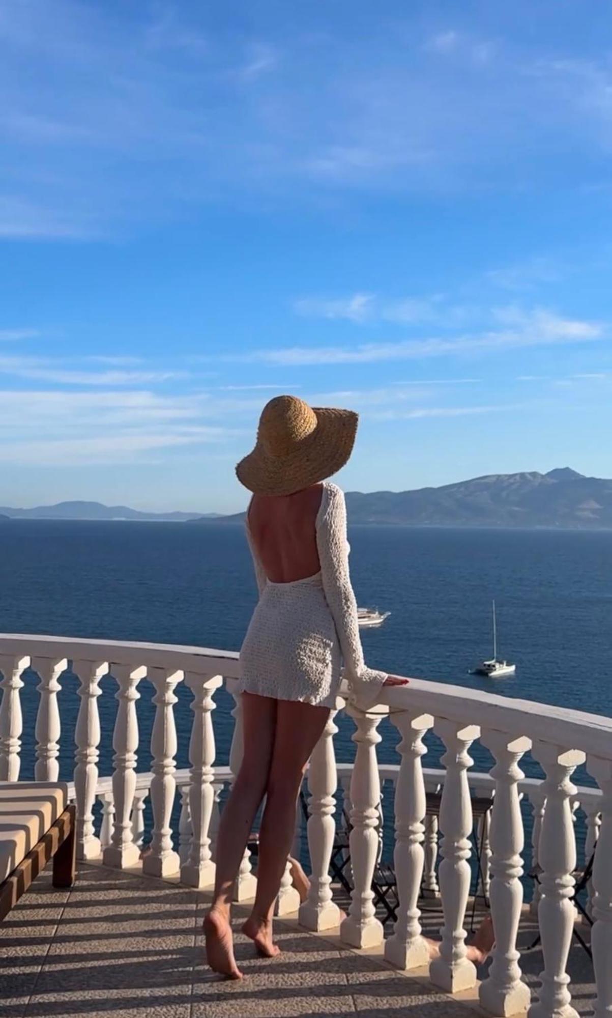 Monte Cristo - Rooftop Pool Saranda