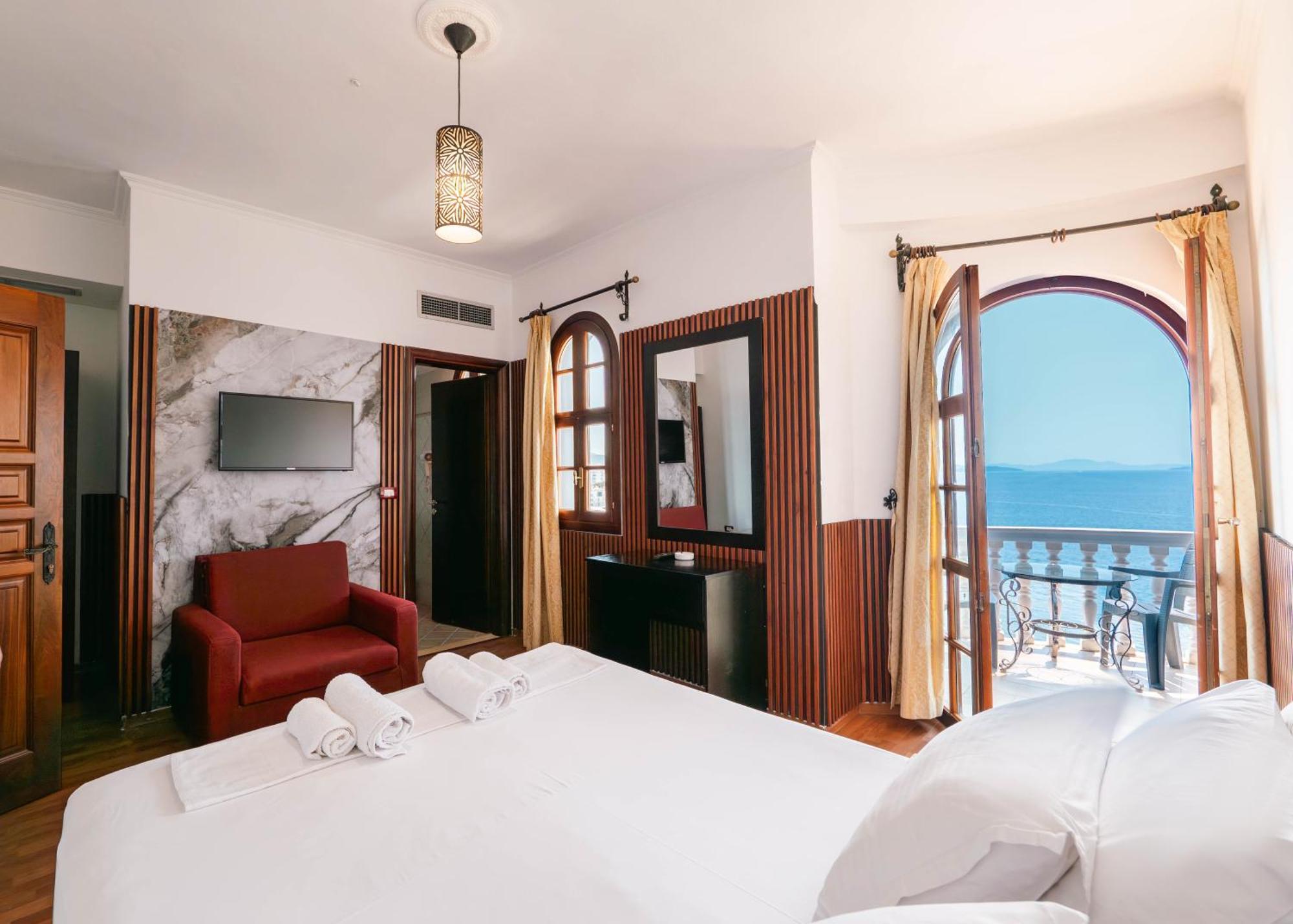 Szálloda Monte Cristo - Rooftop Pool 4*